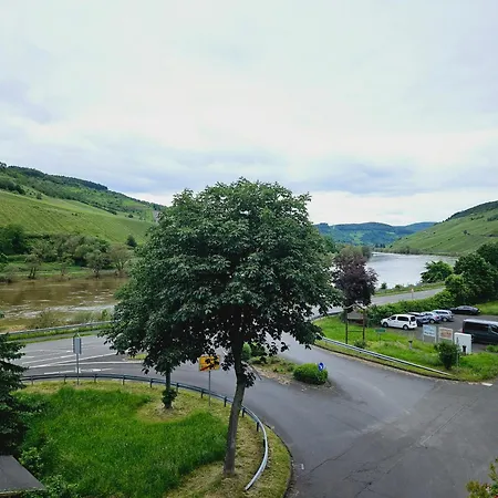 Weinhaus Moselblick Hotel