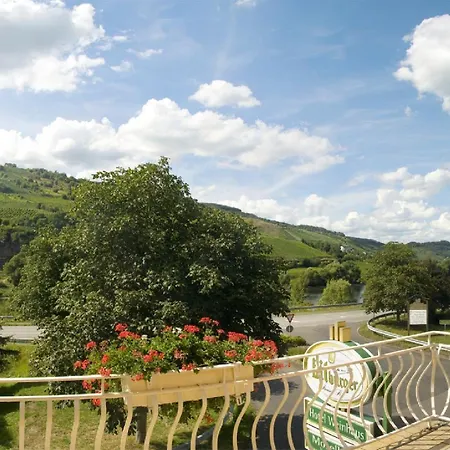 Weinhaus Moselblick Szálloda